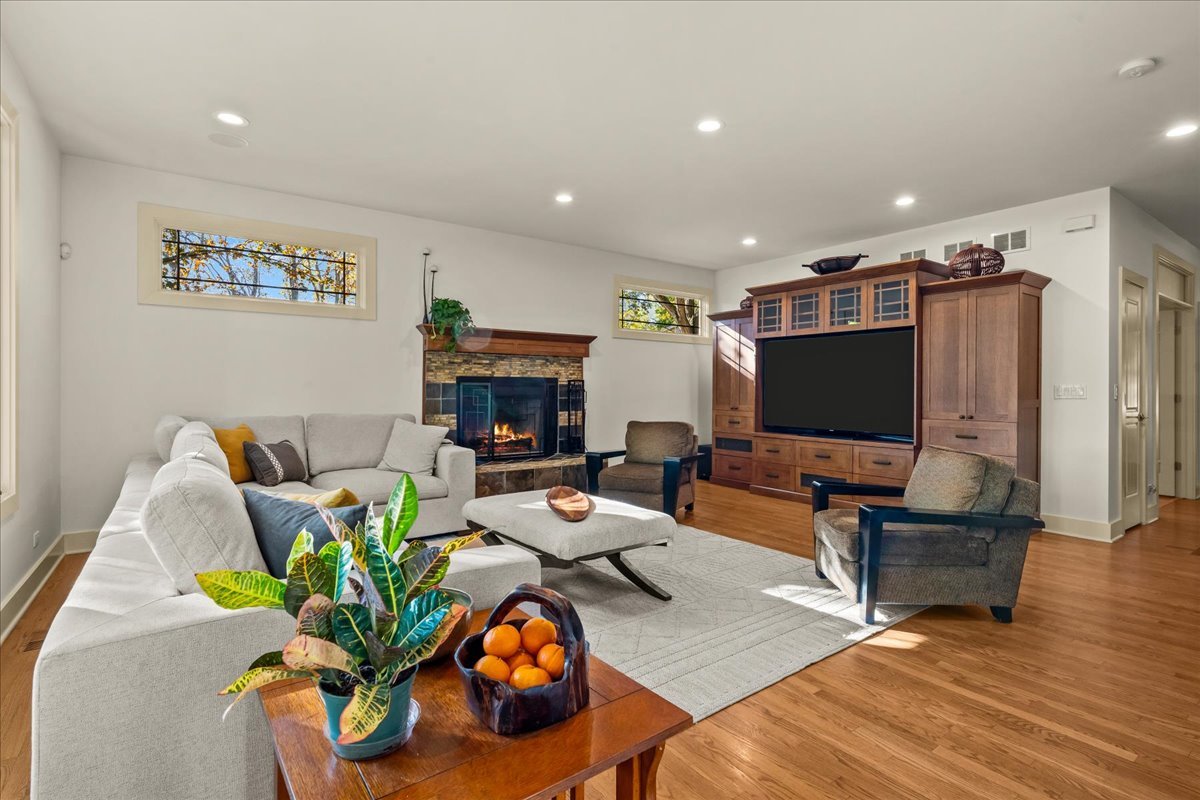 1335 Eastcanton Drive