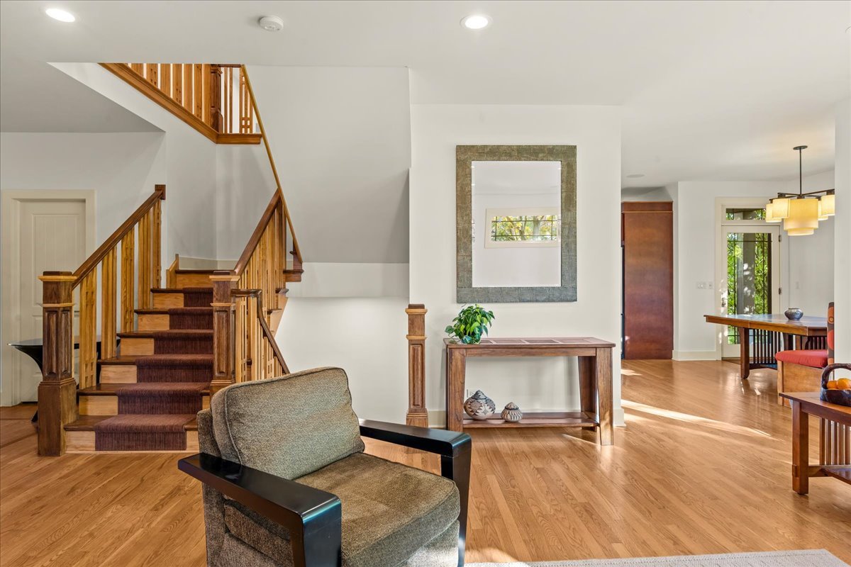 1335 Eastcanton Drive