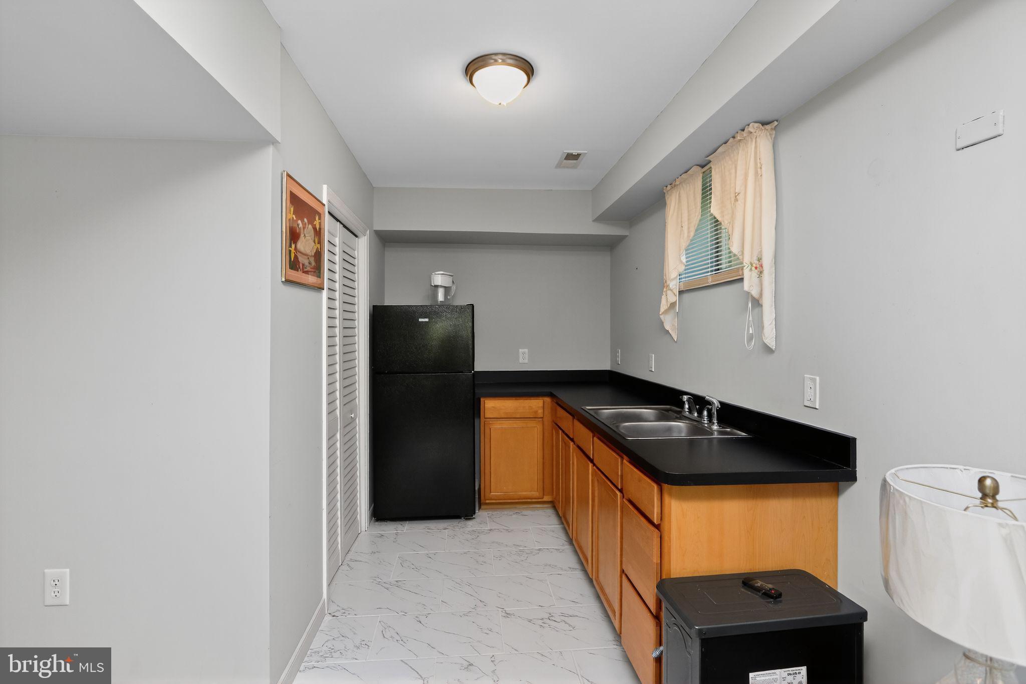 330 POWDER HORN DRIVE