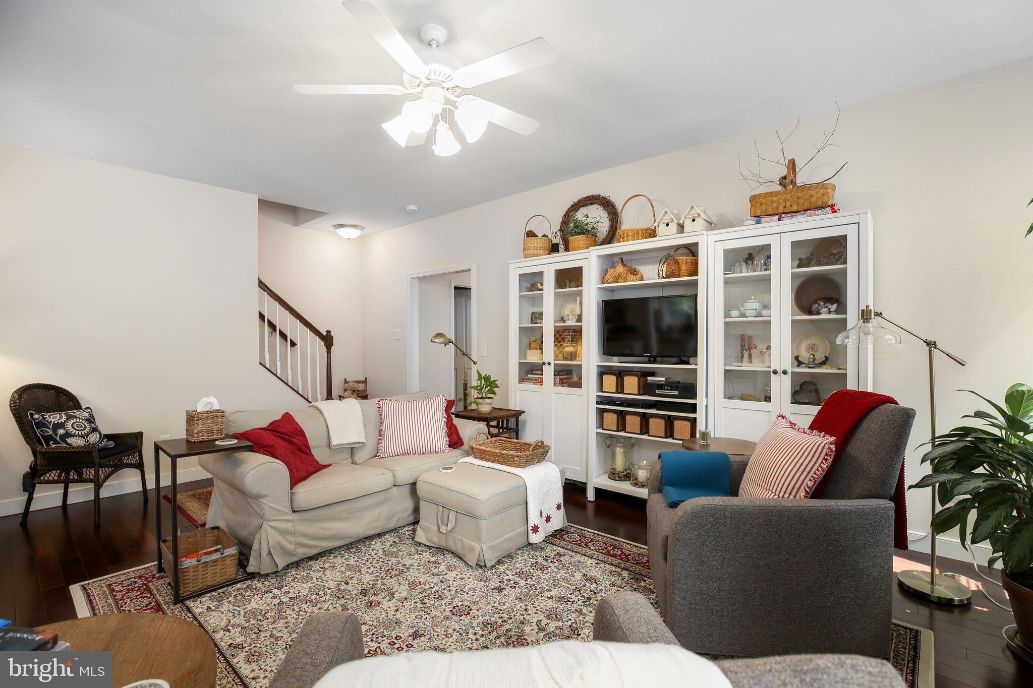 2618 CAROLINE STREET