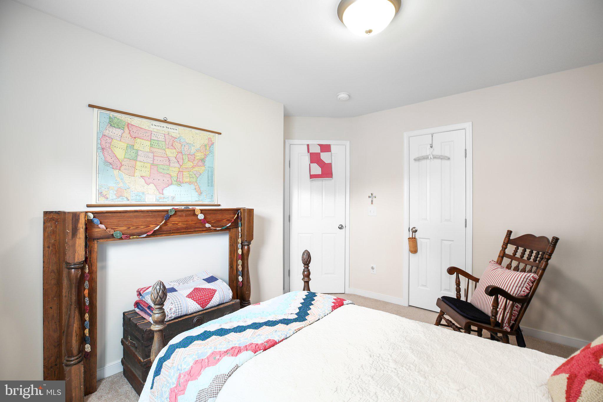 2618 CAROLINE STREET