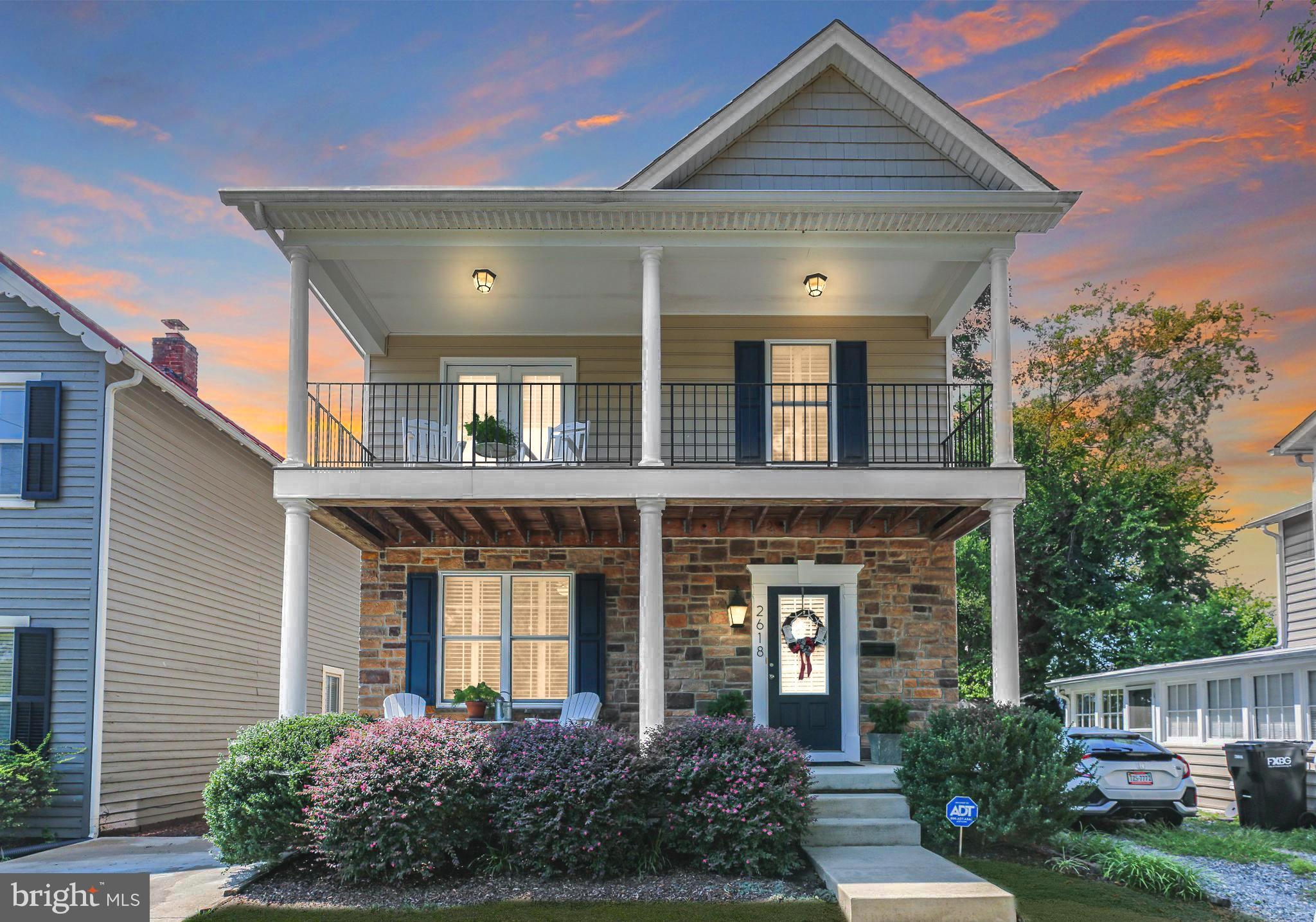 2618 CAROLINE STREET