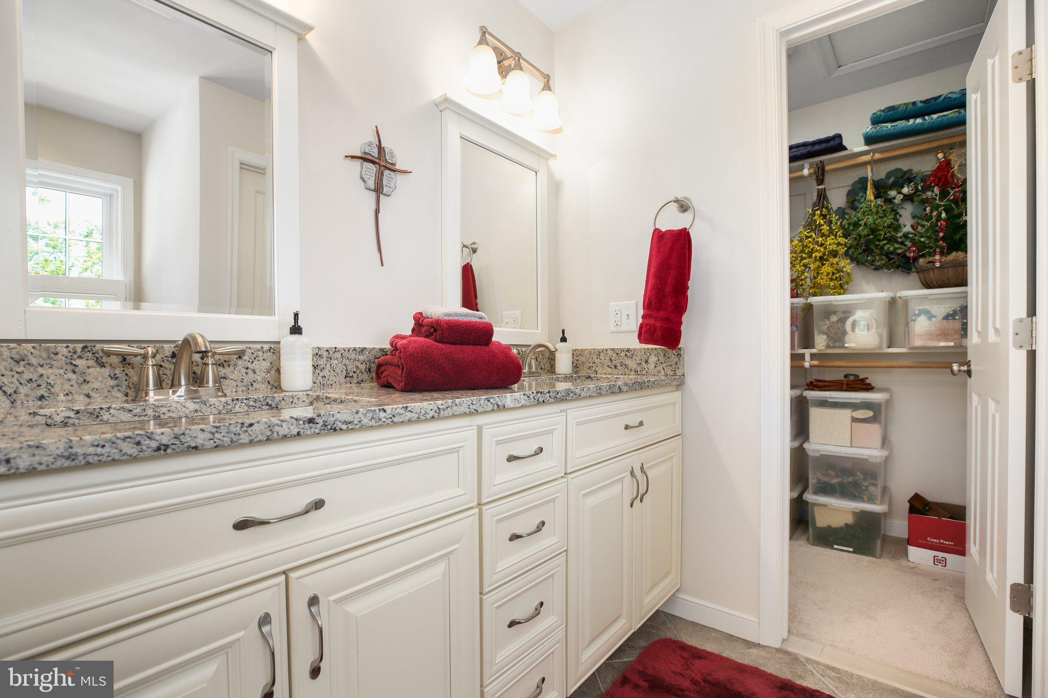 2618 CAROLINE STREET