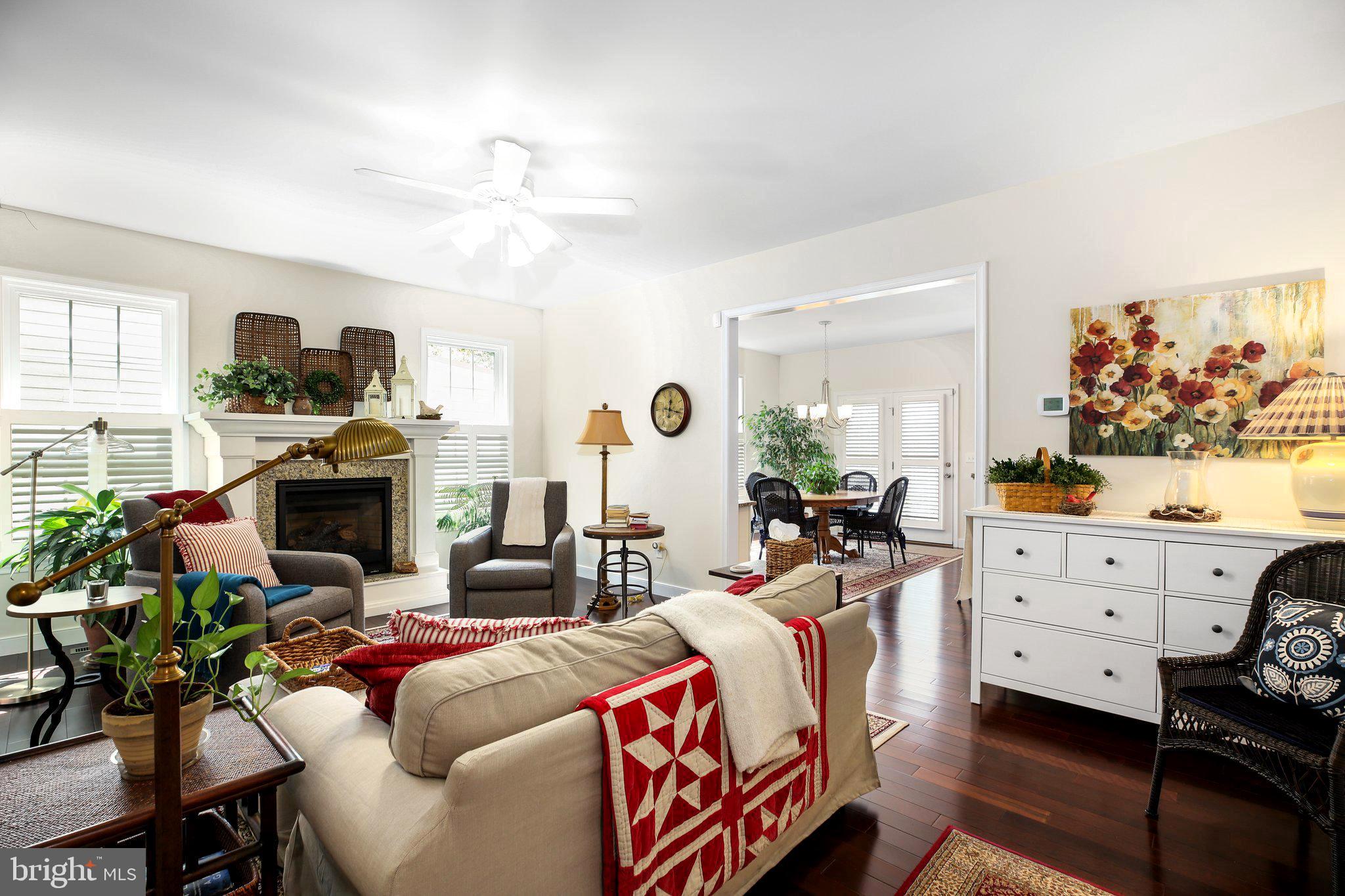 2618 CAROLINE STREET