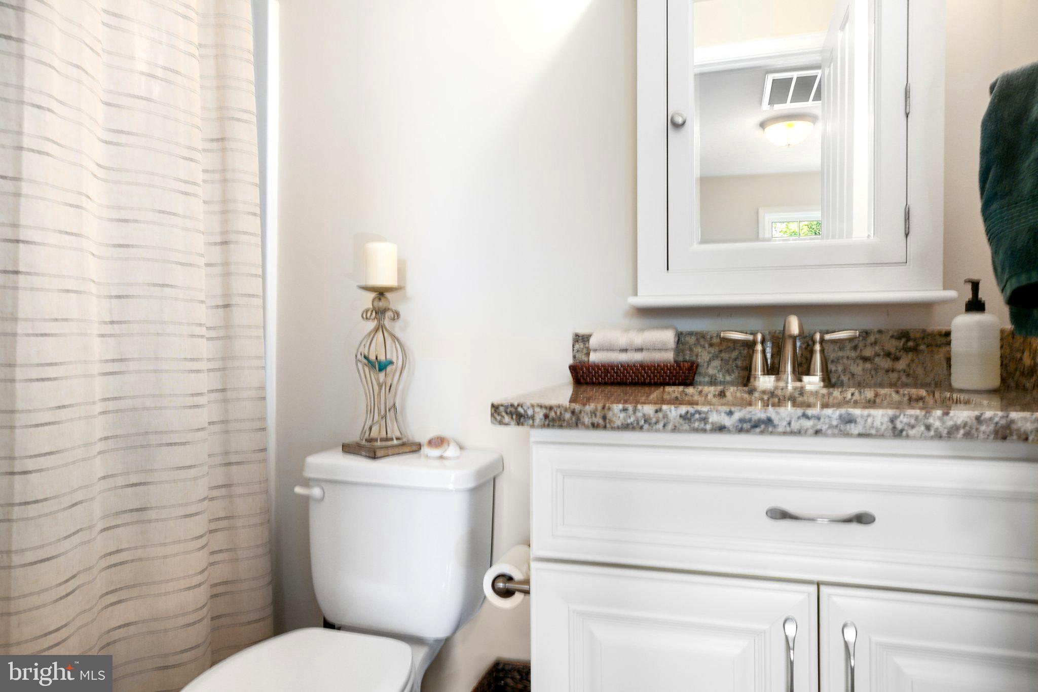 2618 CAROLINE STREET