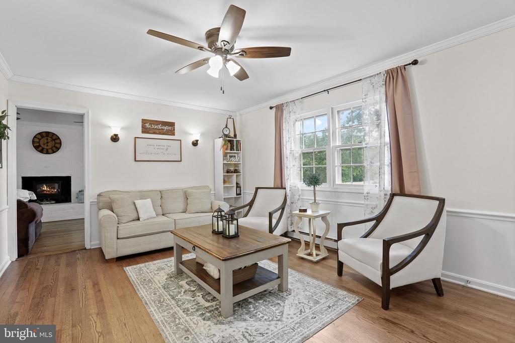 443 DEERWOOD DRIVE