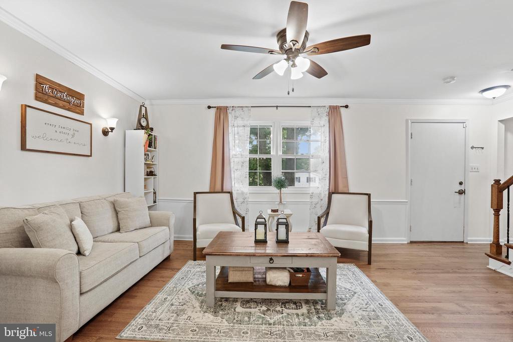 443 DEERWOOD DRIVE