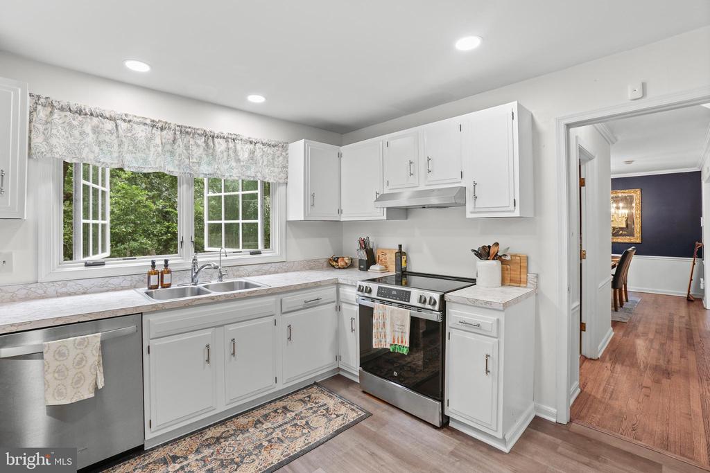443 DEERWOOD DRIVE