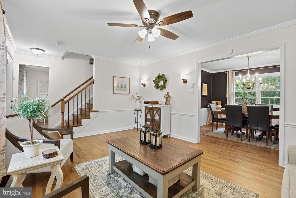443 DEERWOOD DRIVE