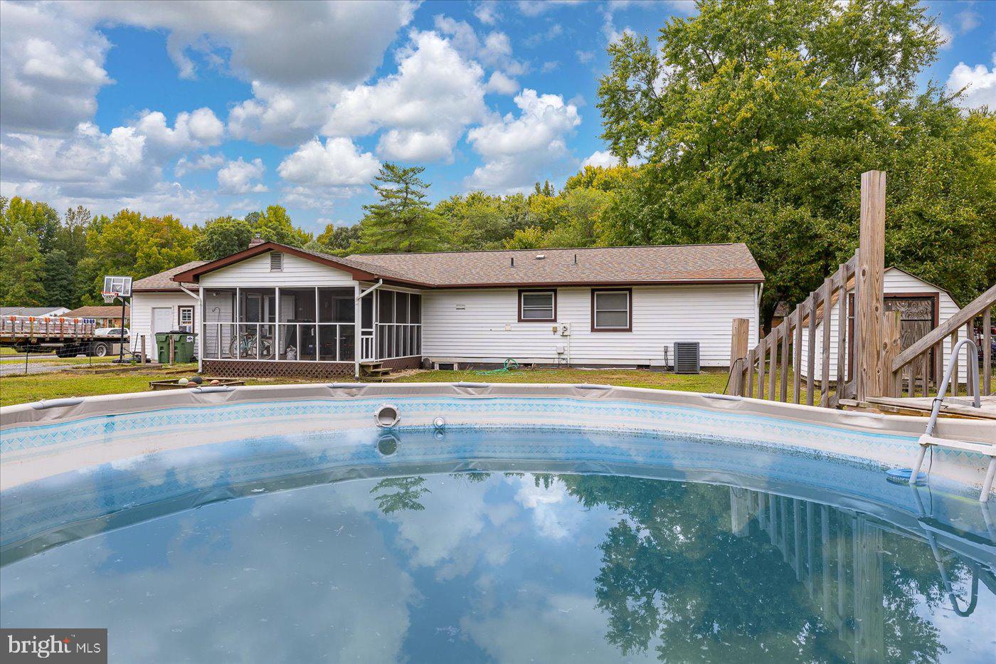 4449 WILLOW TREE LANE