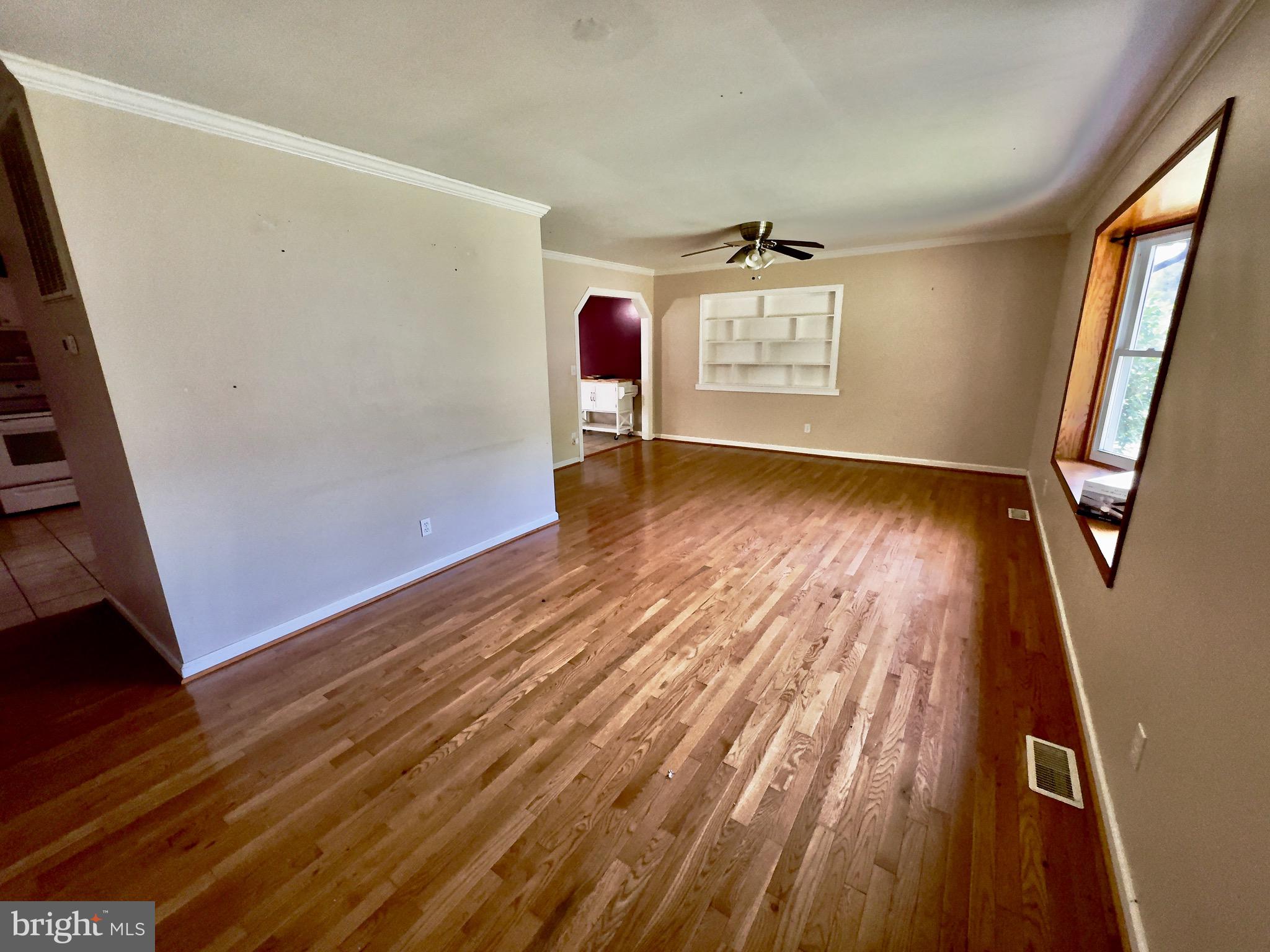 4449 WILLOW TREE LANE