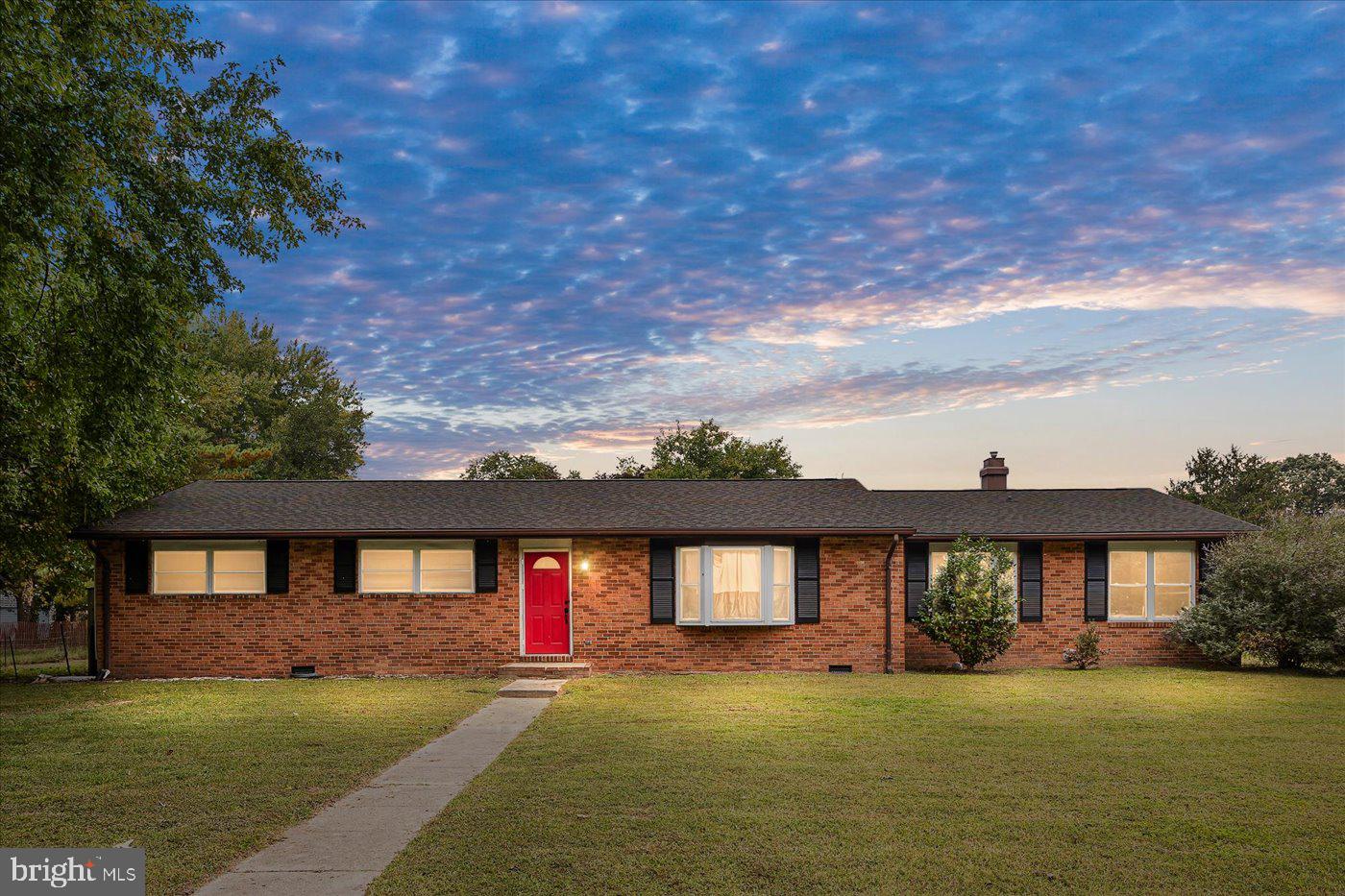 4449 WILLOW TREE LANE