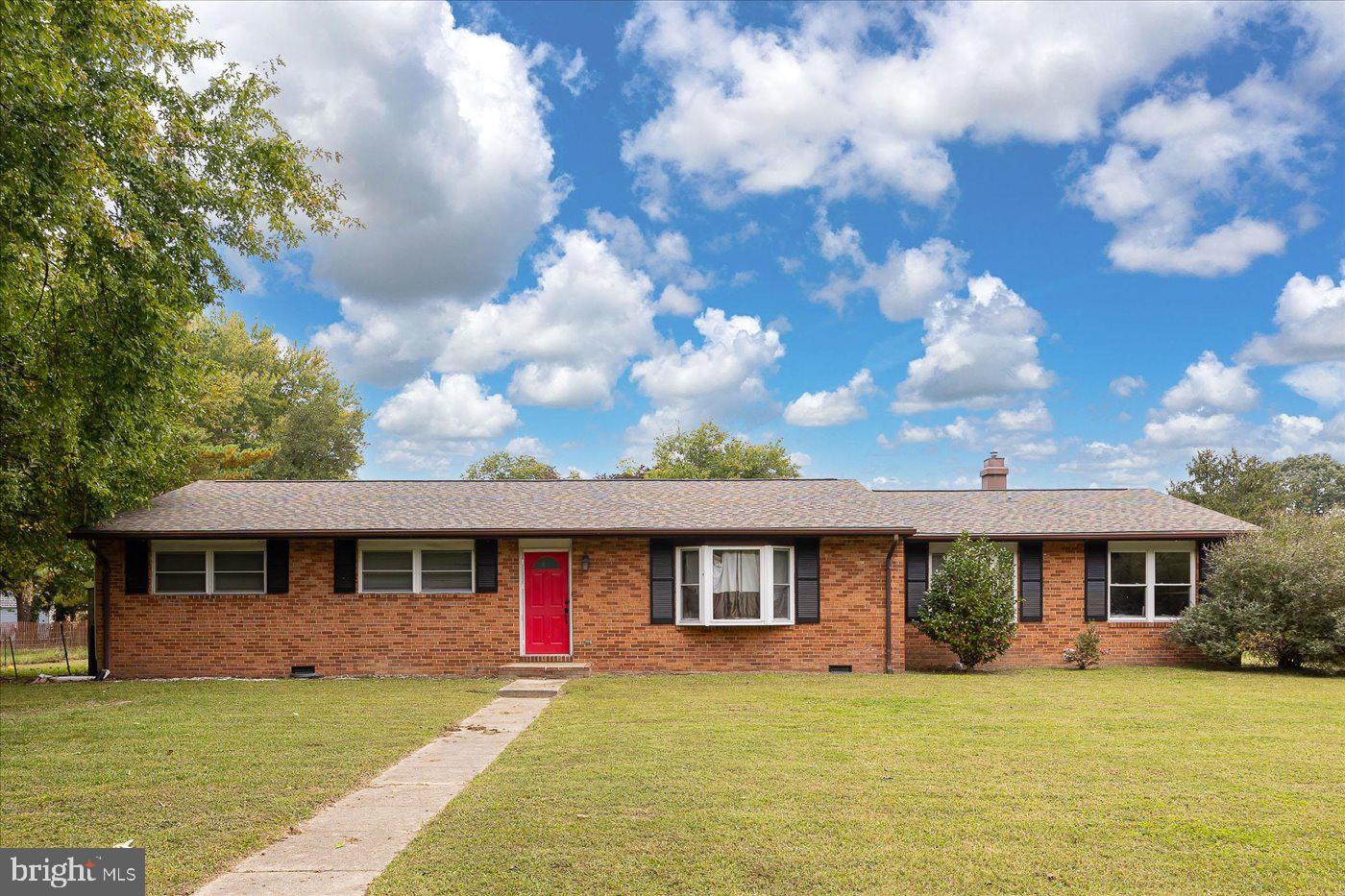 4449 WILLOW TREE LANE