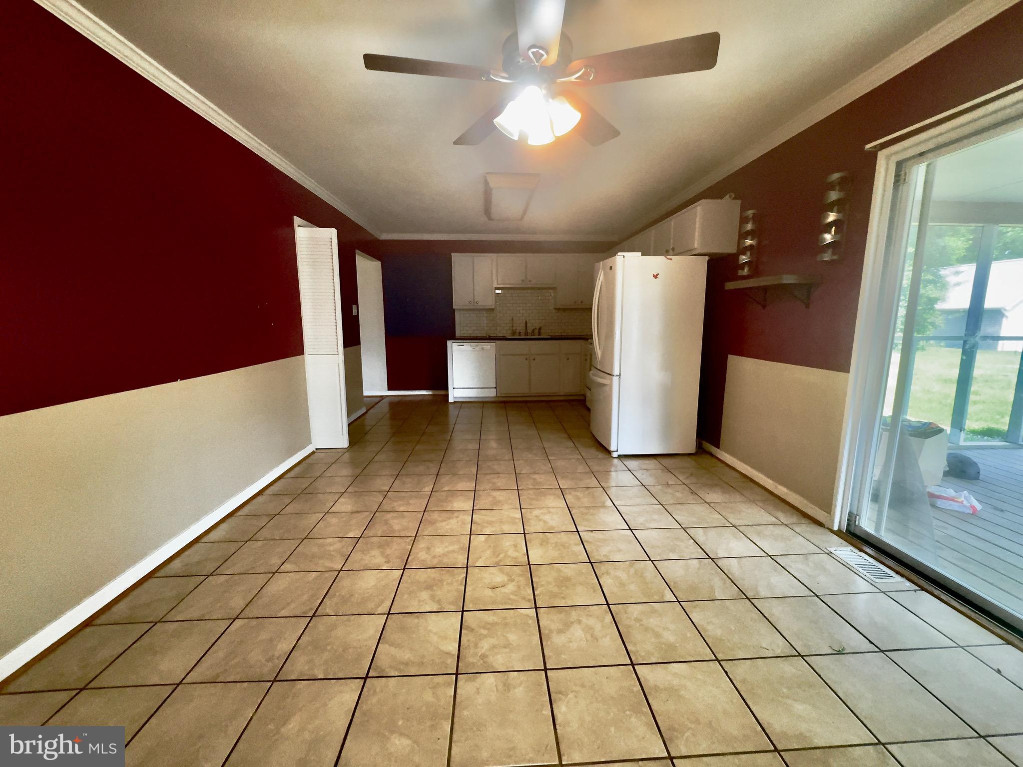 4449 WILLOW TREE LANE