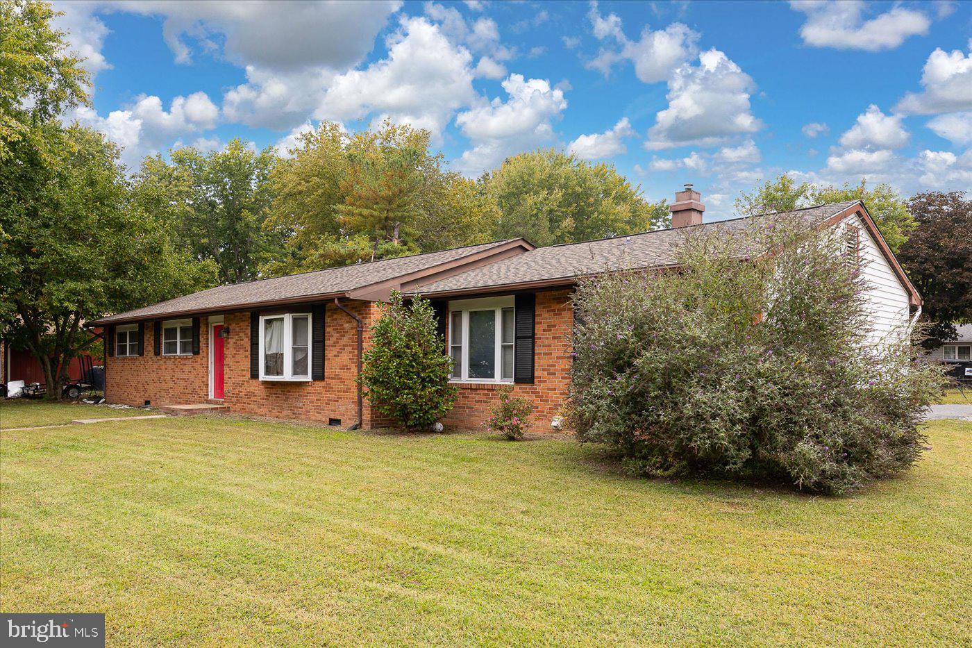 4449 WILLOW TREE LANE