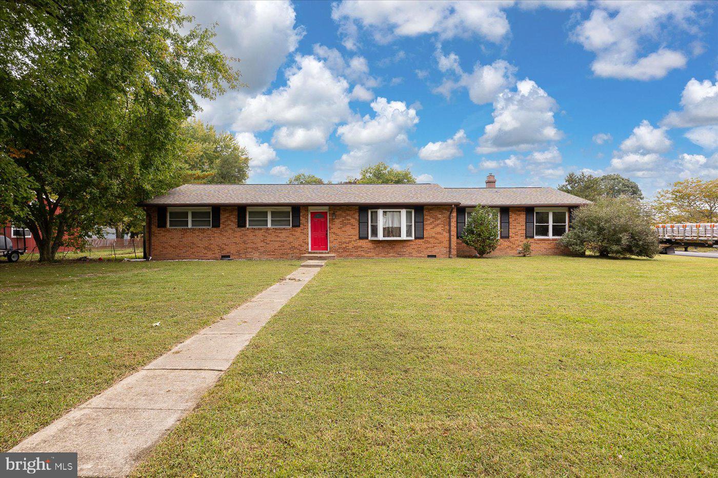 4449 WILLOW TREE LANE