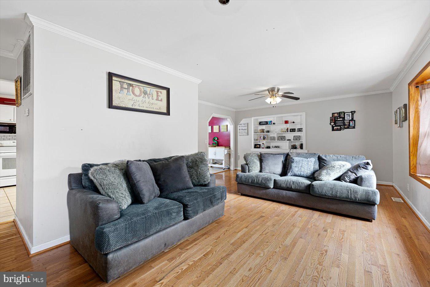 4449 WILLOW TREE LANE