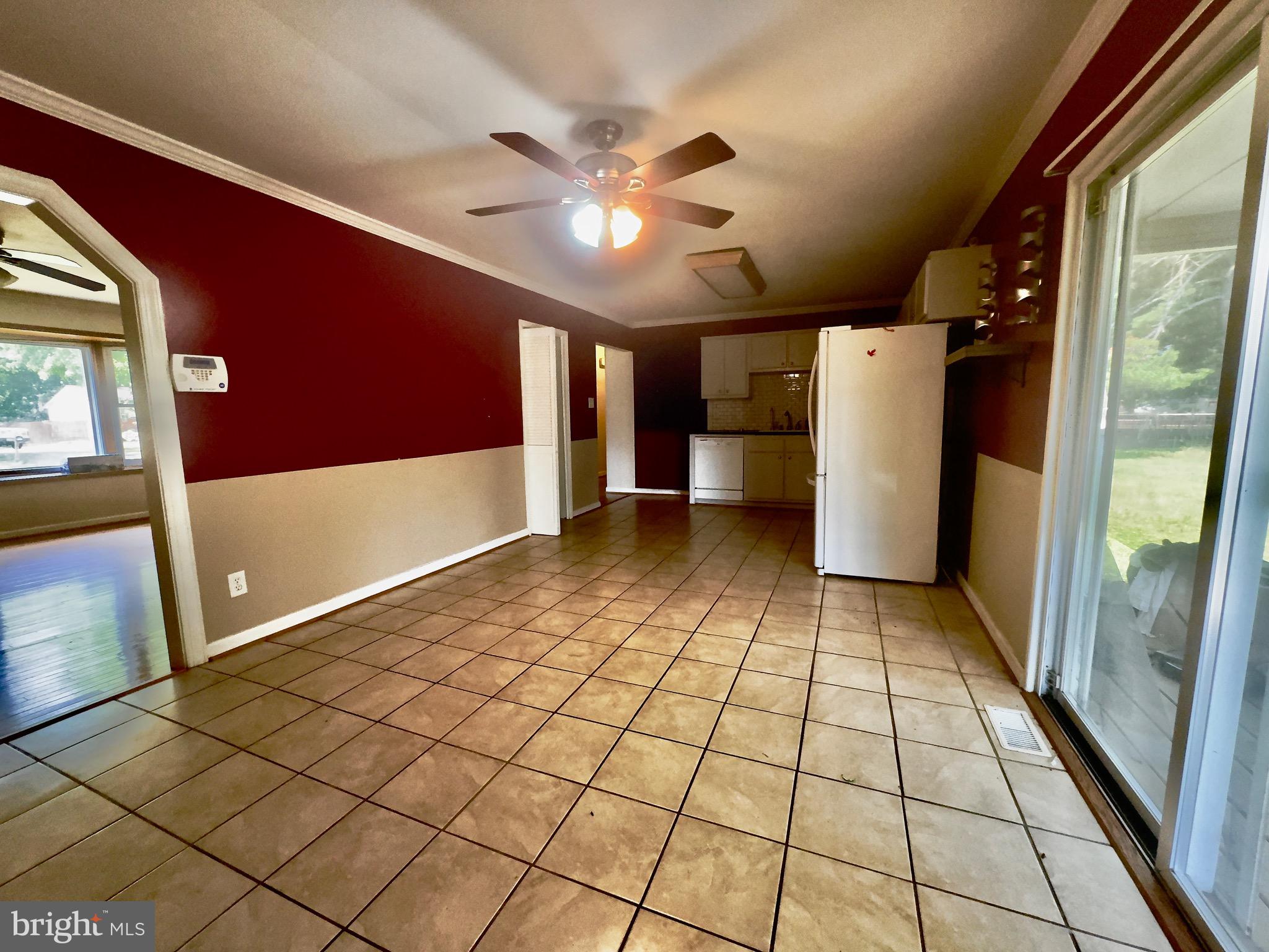 4449 WILLOW TREE LANE