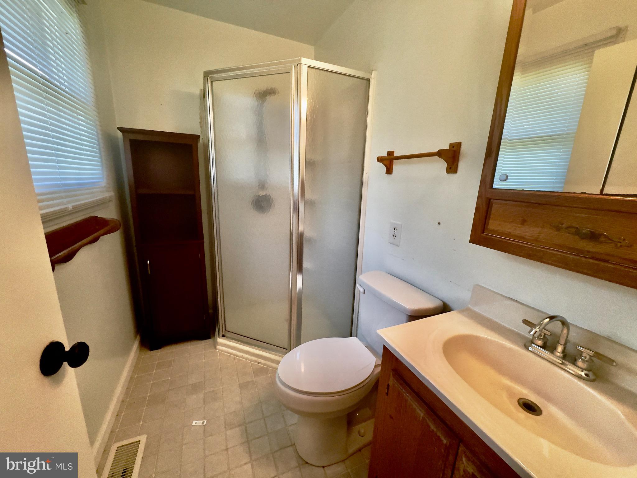 4449 WILLOW TREE LANE