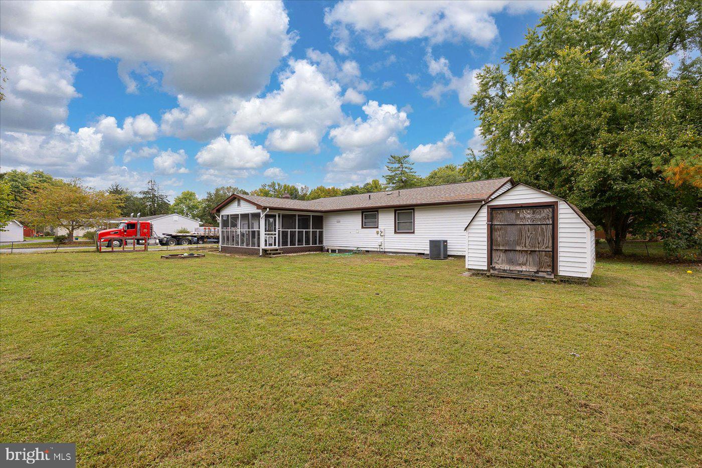 4449 WILLOW TREE LANE