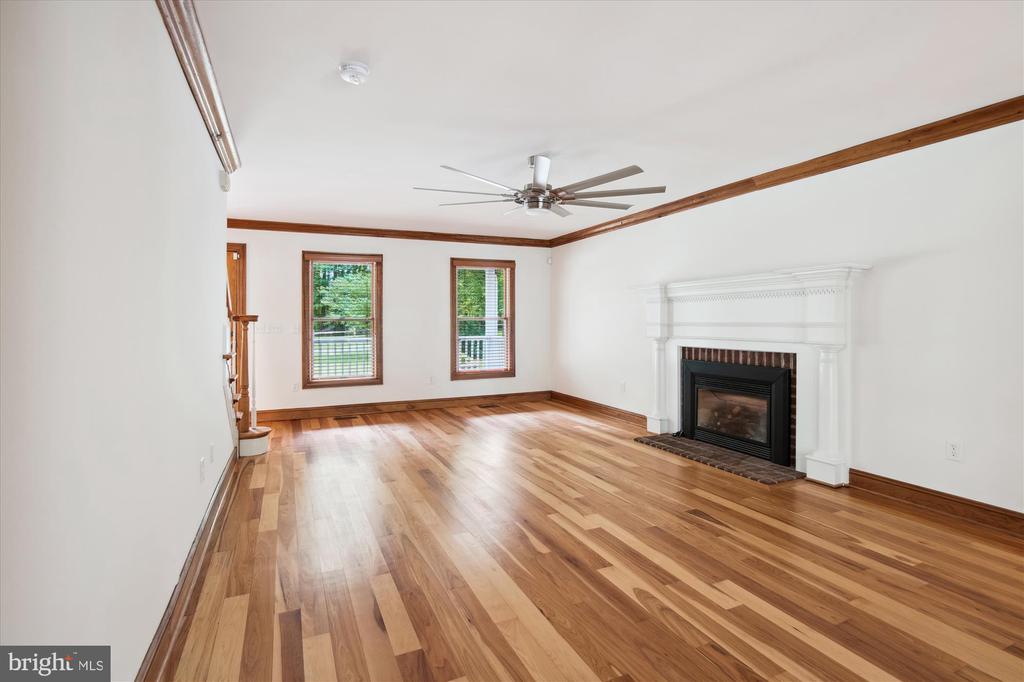 11114 JEAN DRIVE