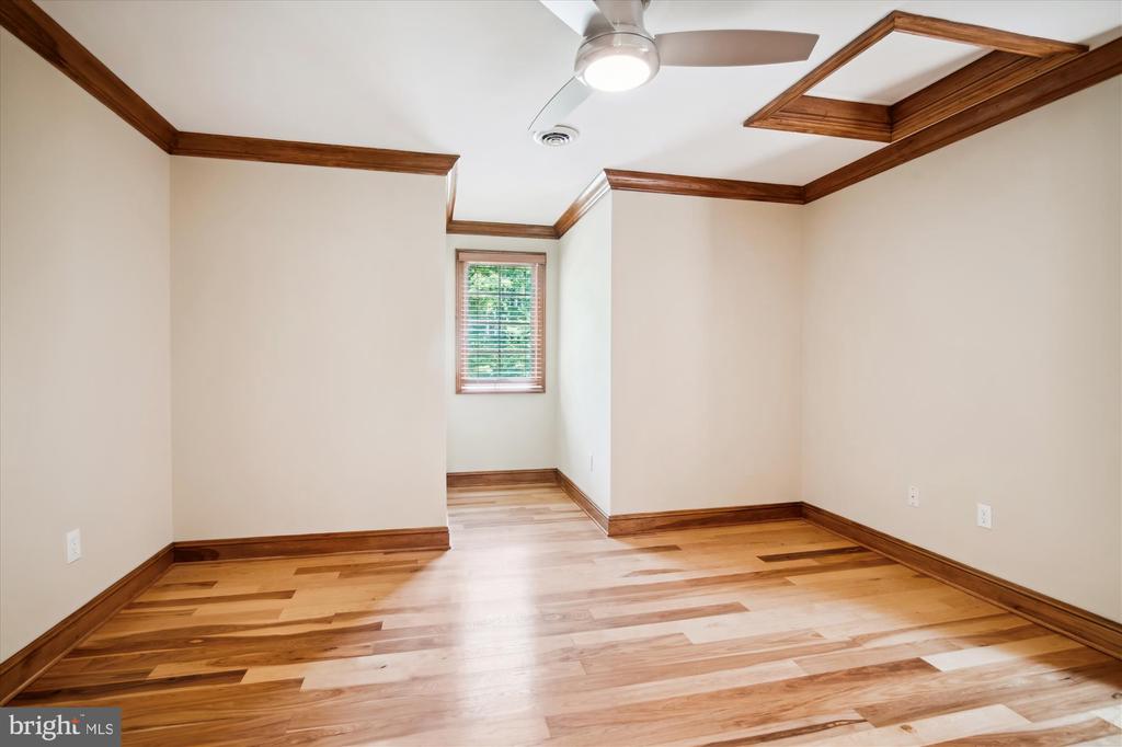 11114 JEAN DRIVE