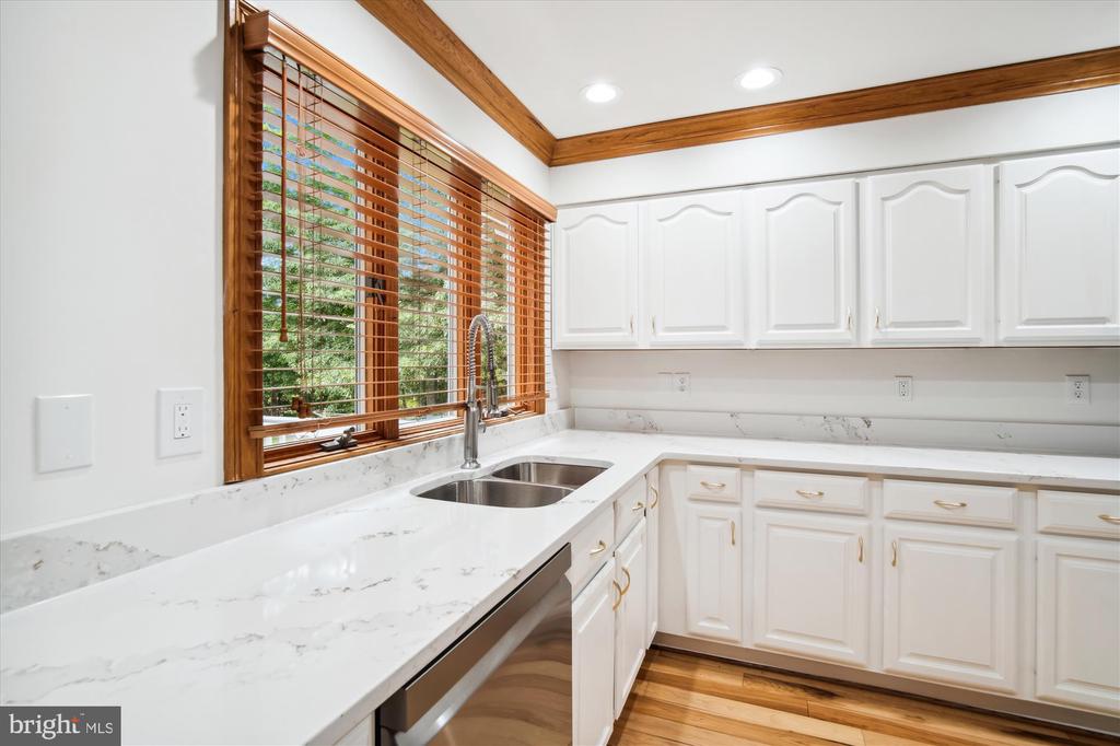 11114 JEAN DRIVE