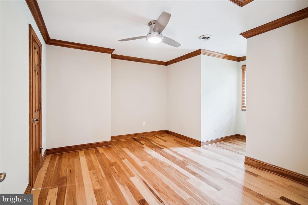 11114 JEAN DRIVE