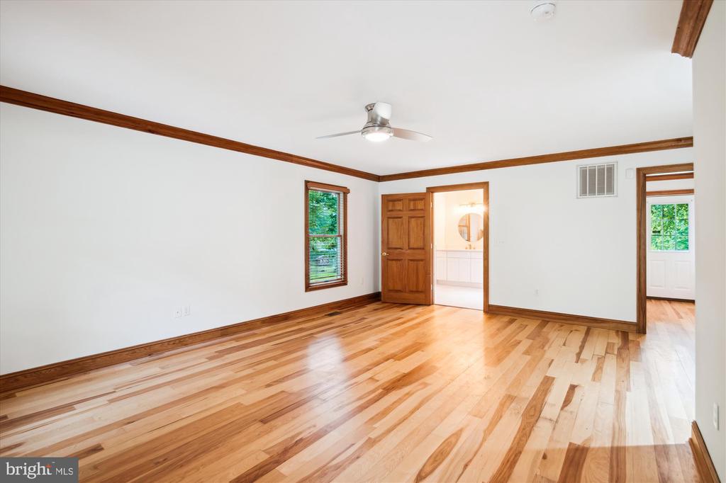 11114 JEAN DRIVE