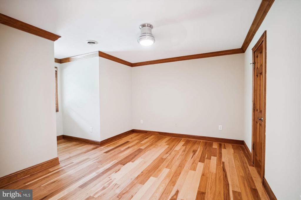 11114 JEAN DRIVE