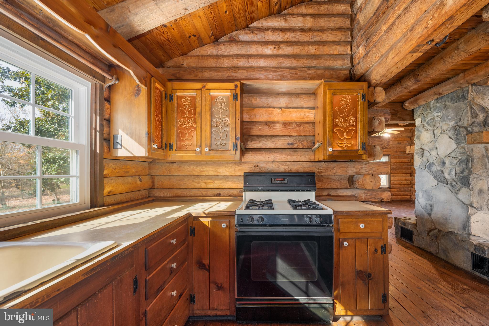 8486 MOUNT MORIAH CHURCH ROAD