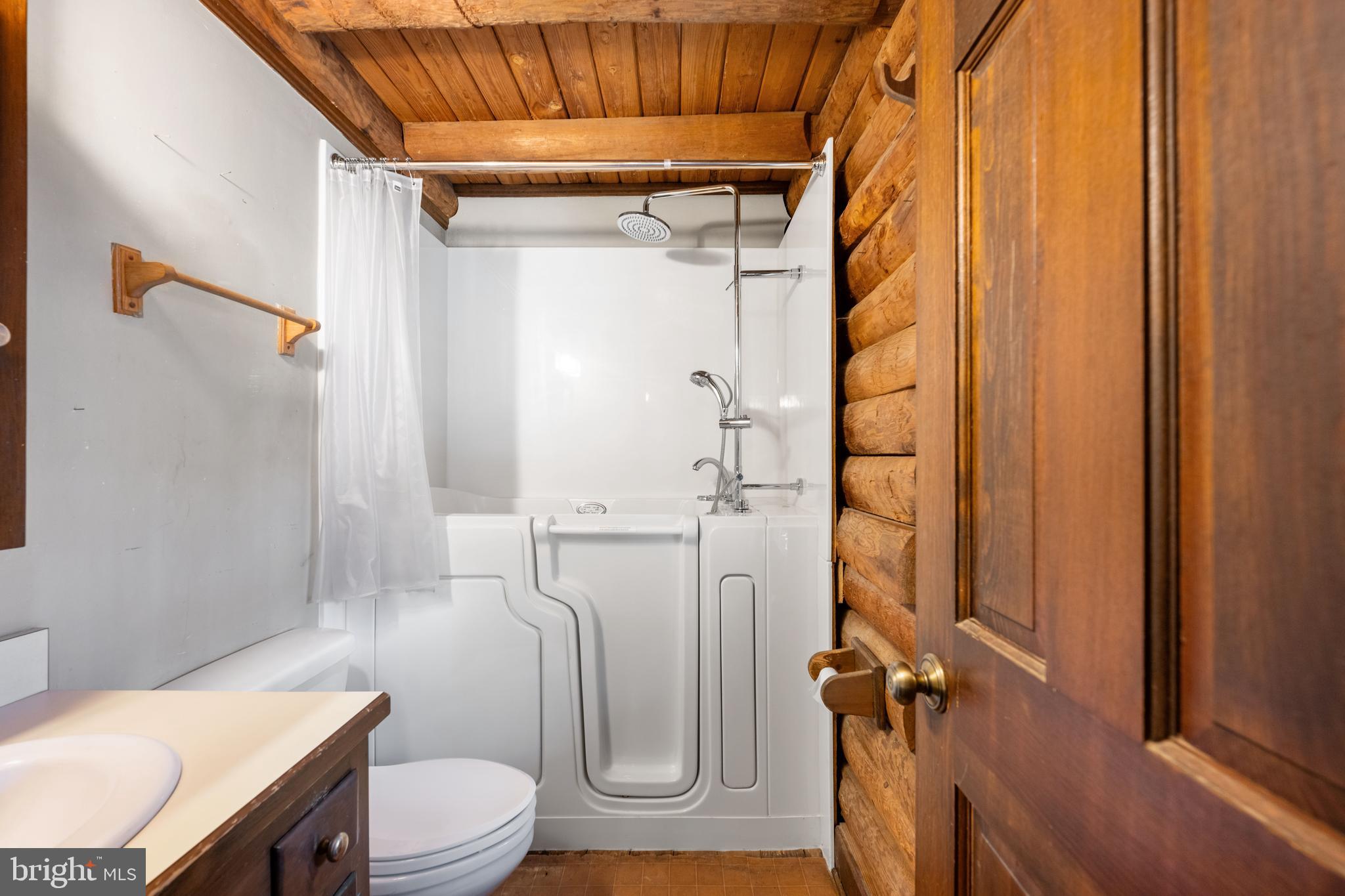 8486 MOUNT MORIAH CHURCH ROAD