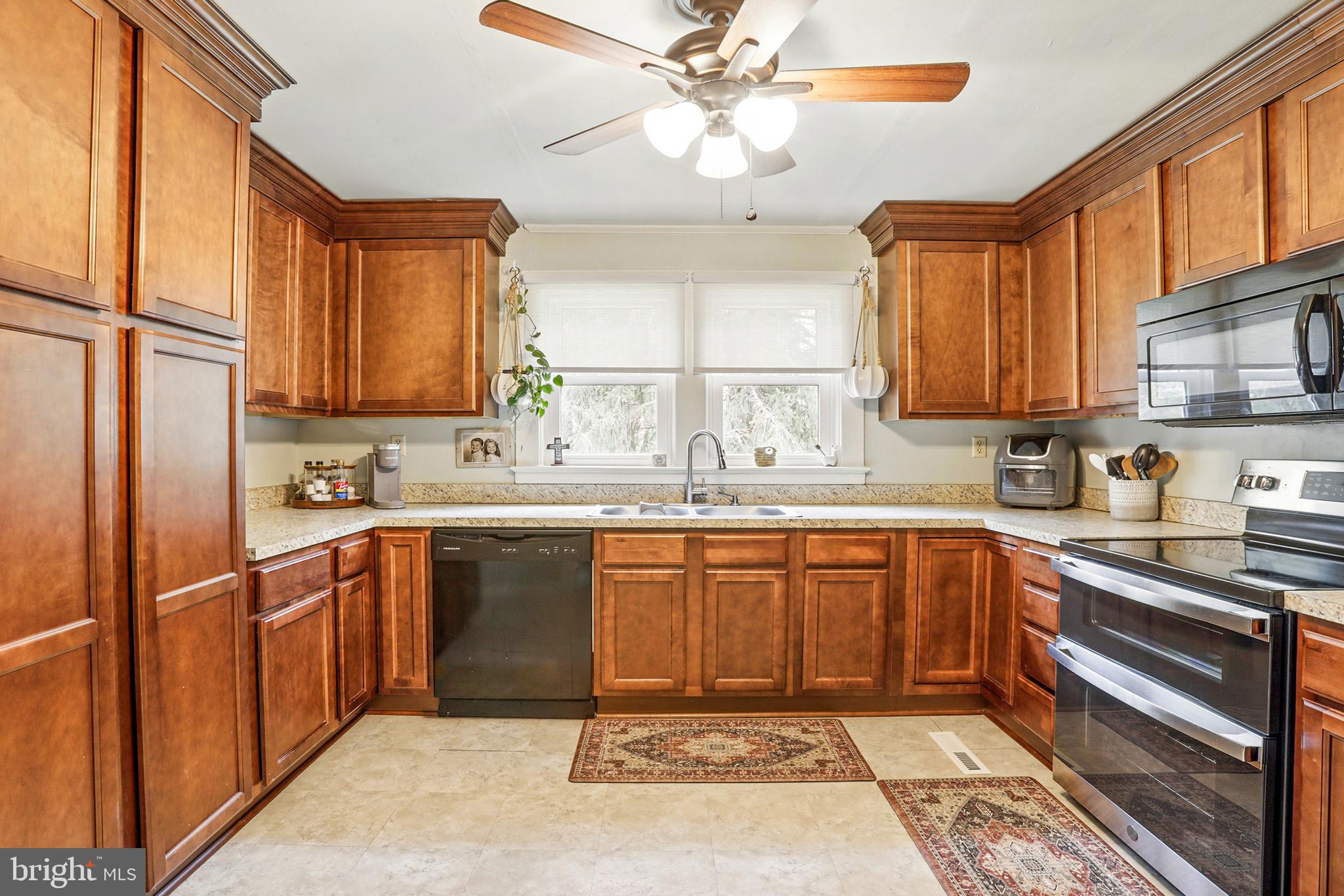 2371 MATHIAS POINT ROAD