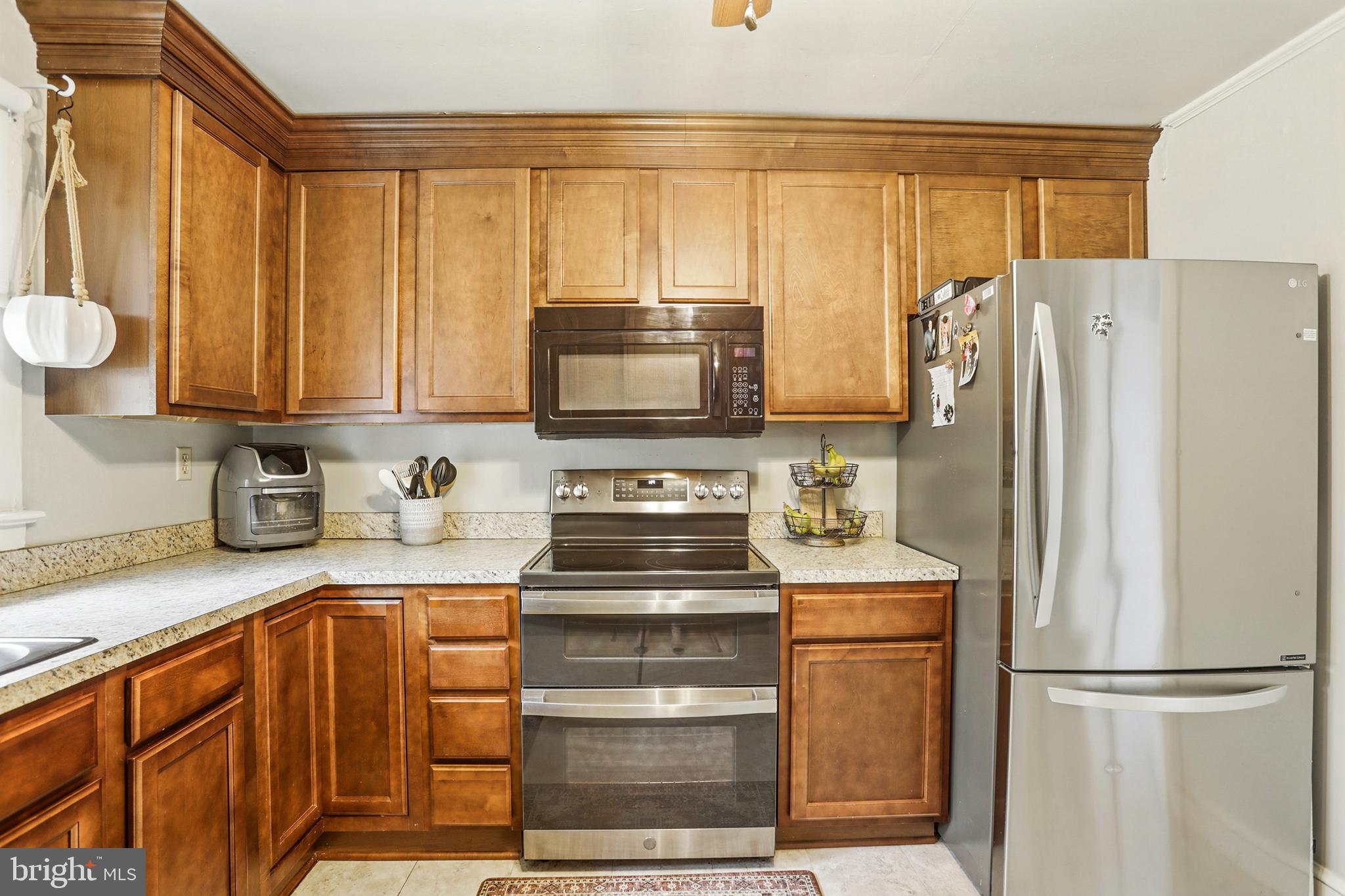 2371 MATHIAS POINT ROAD