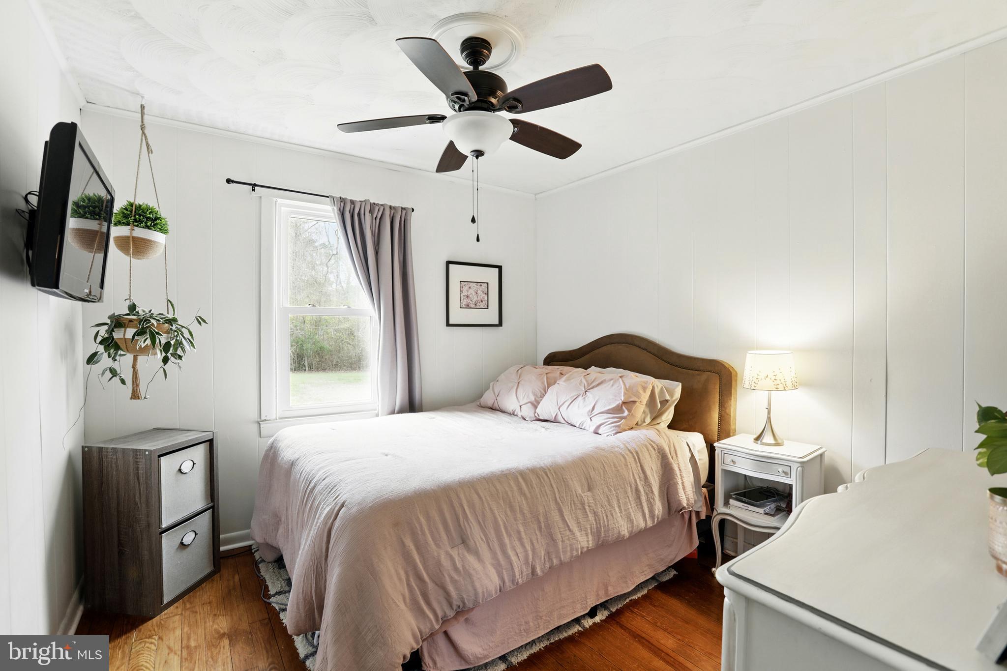 2371 MATHIAS POINT ROAD