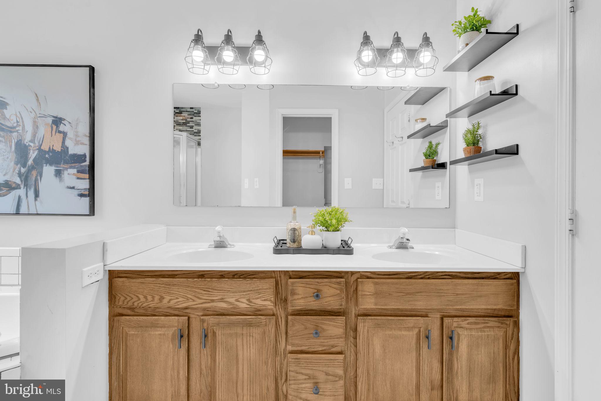 4152 WINDY HILLS LANE