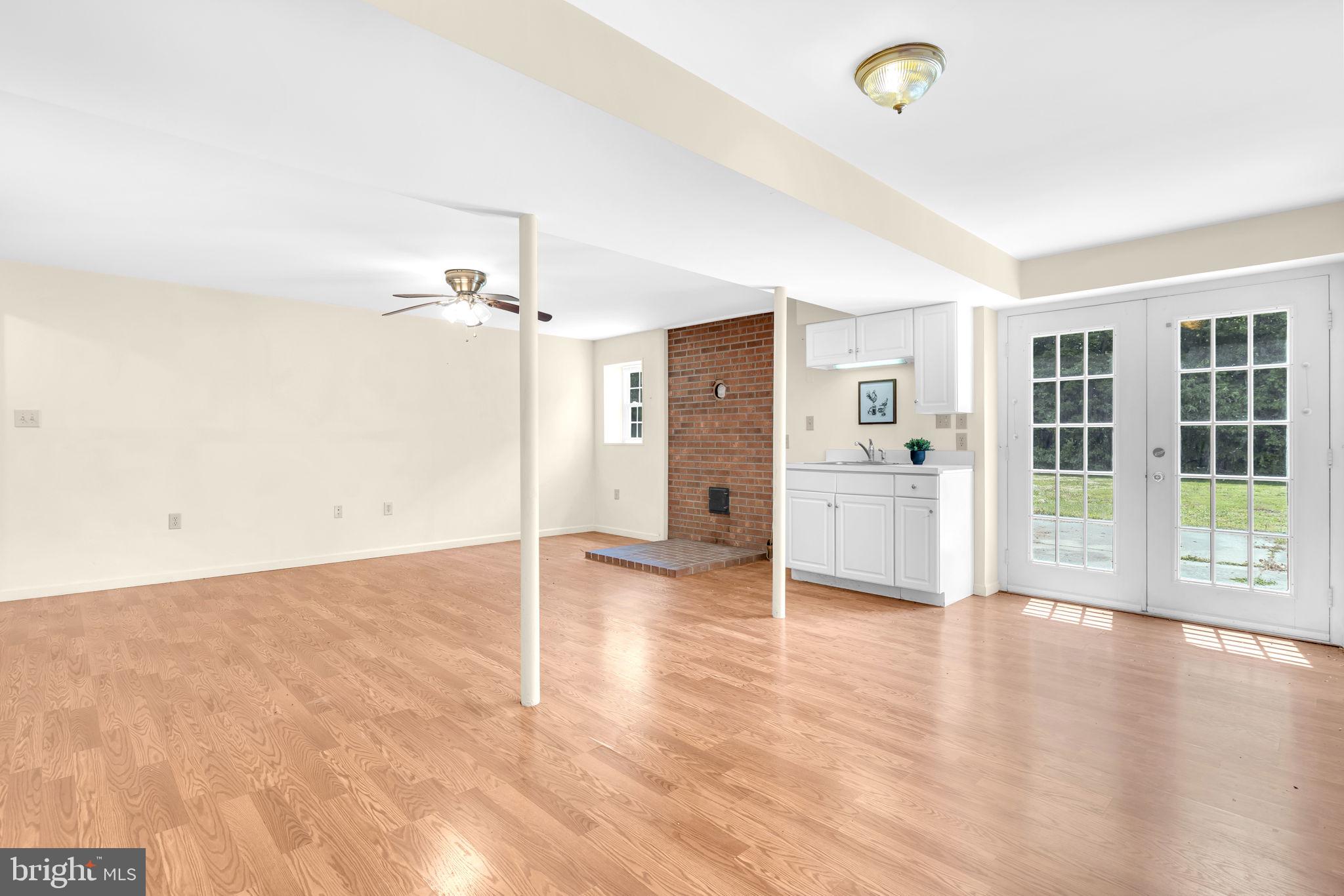 4152 WINDY HILLS LANE