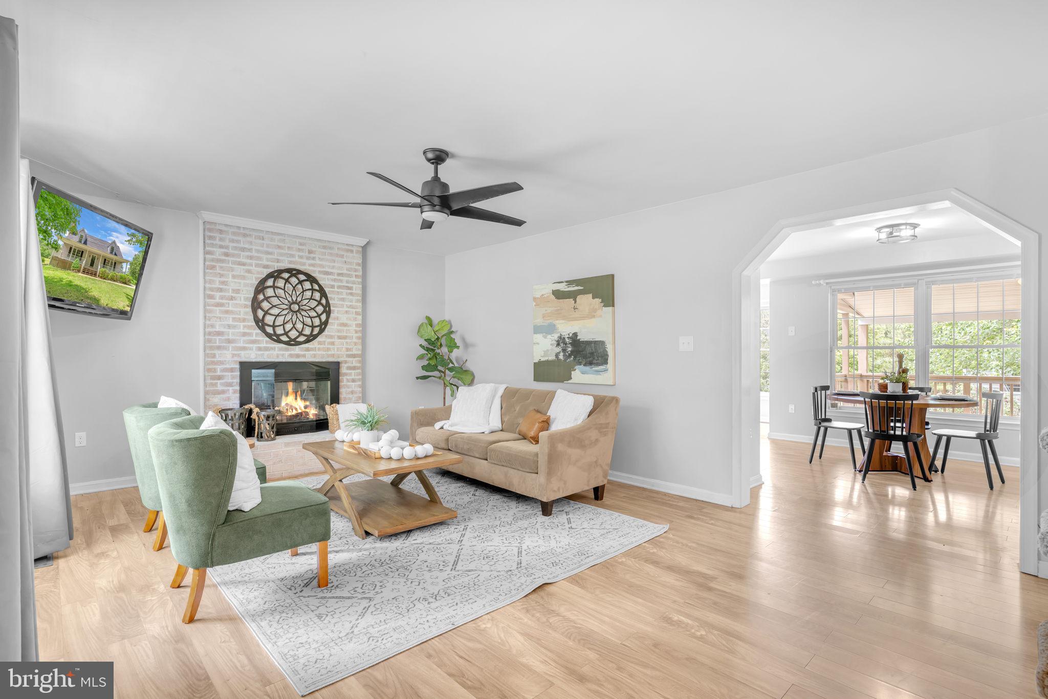 4152 WINDY HILLS LANE