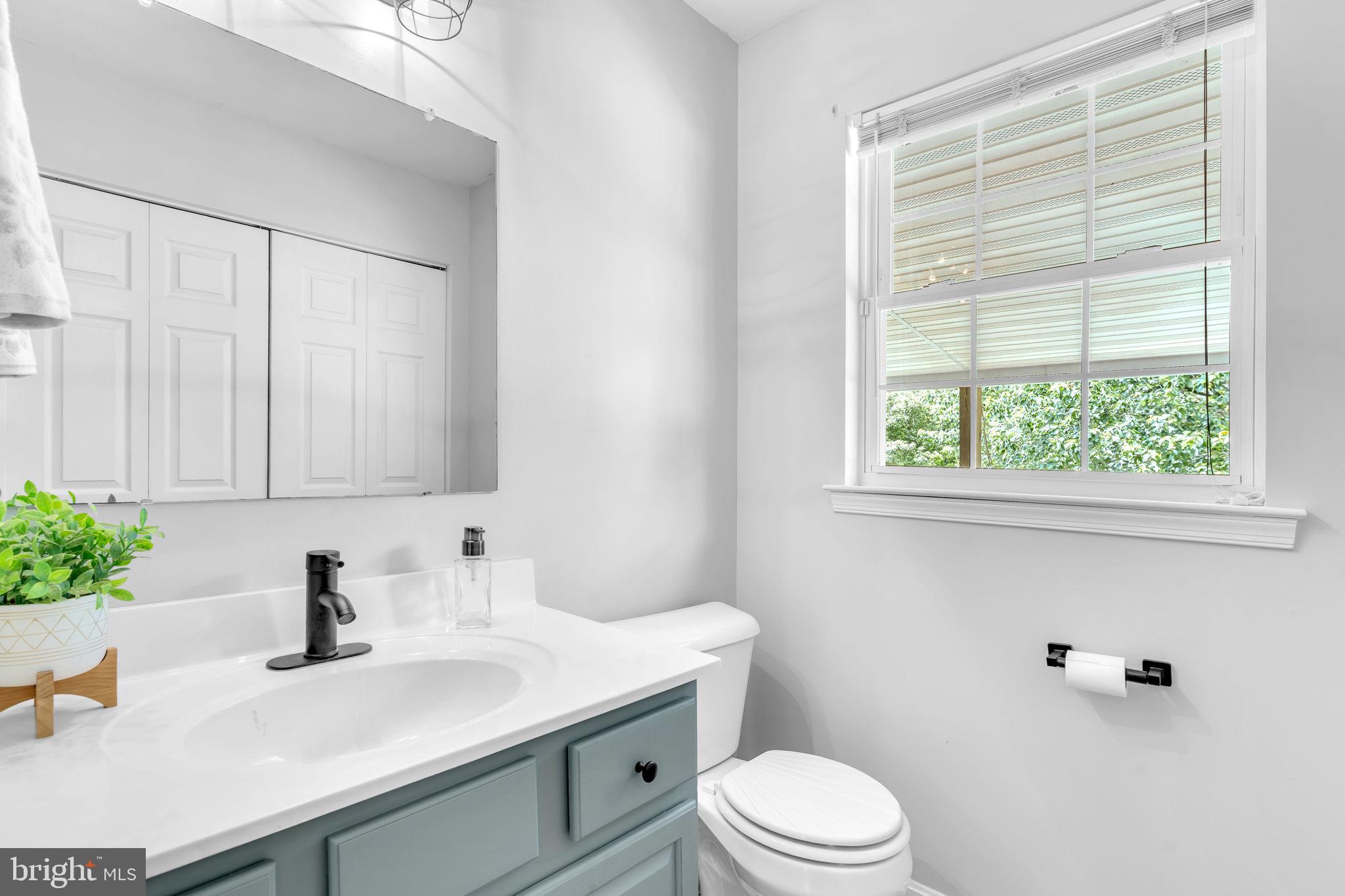 4152 WINDY HILLS LANE