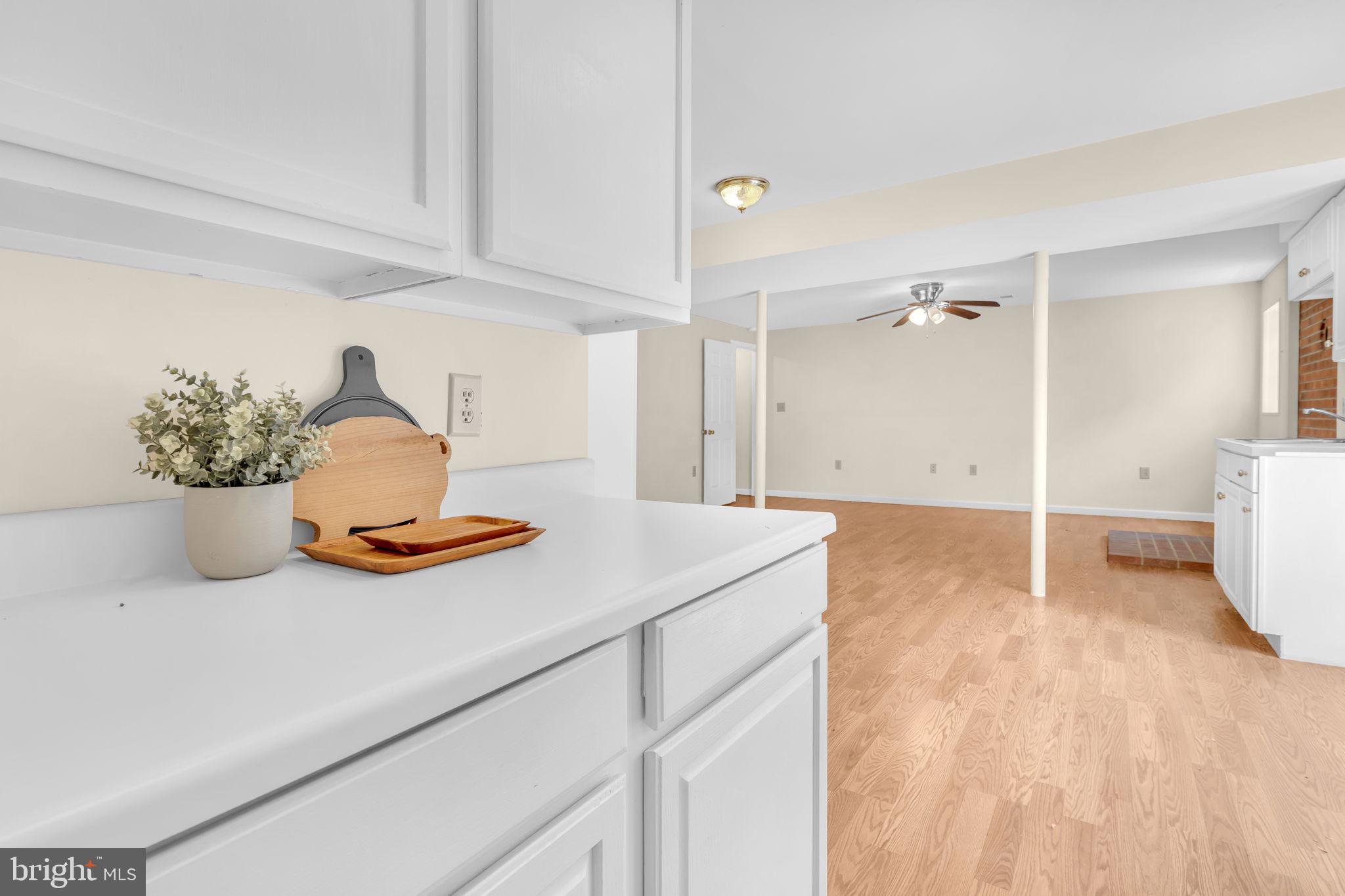 4152 WINDY HILLS LANE