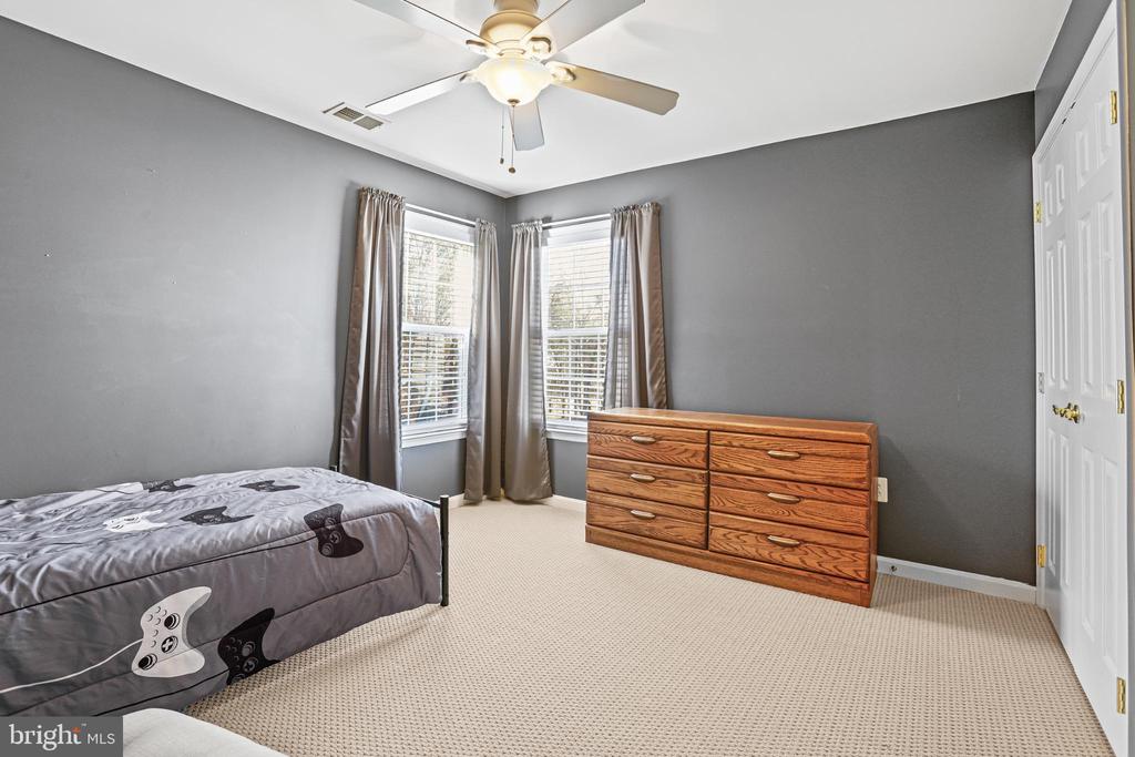 4260 ALEXIS LANE