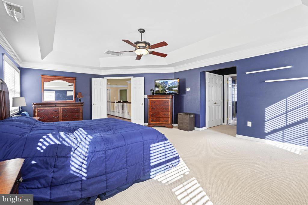 4260 ALEXIS LANE
