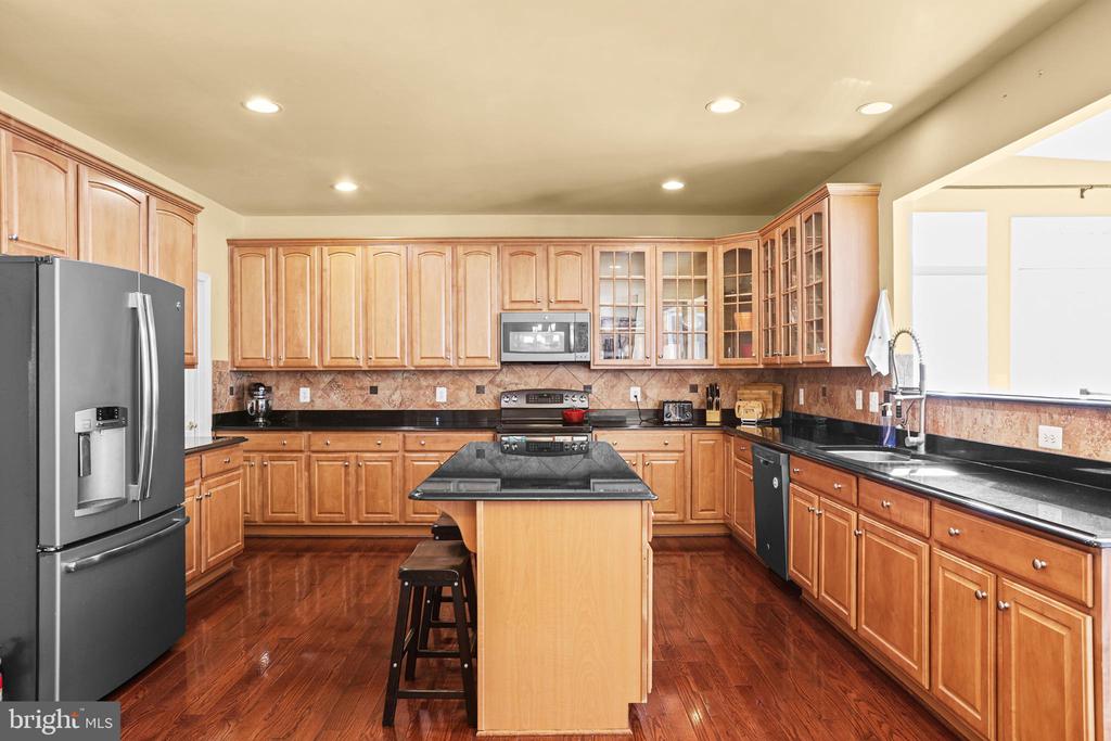 4260 ALEXIS LANE