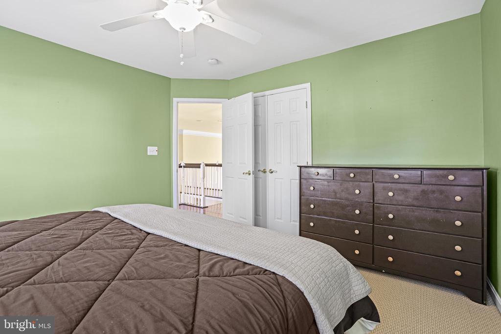 4260 ALEXIS LANE