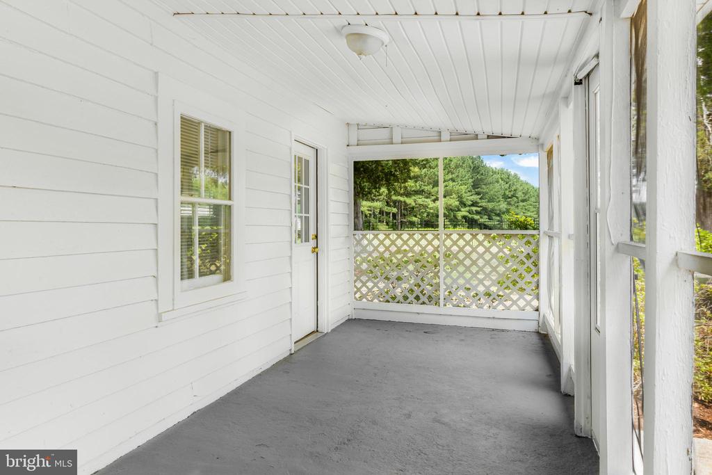 10287 DAHLGREN ROAD