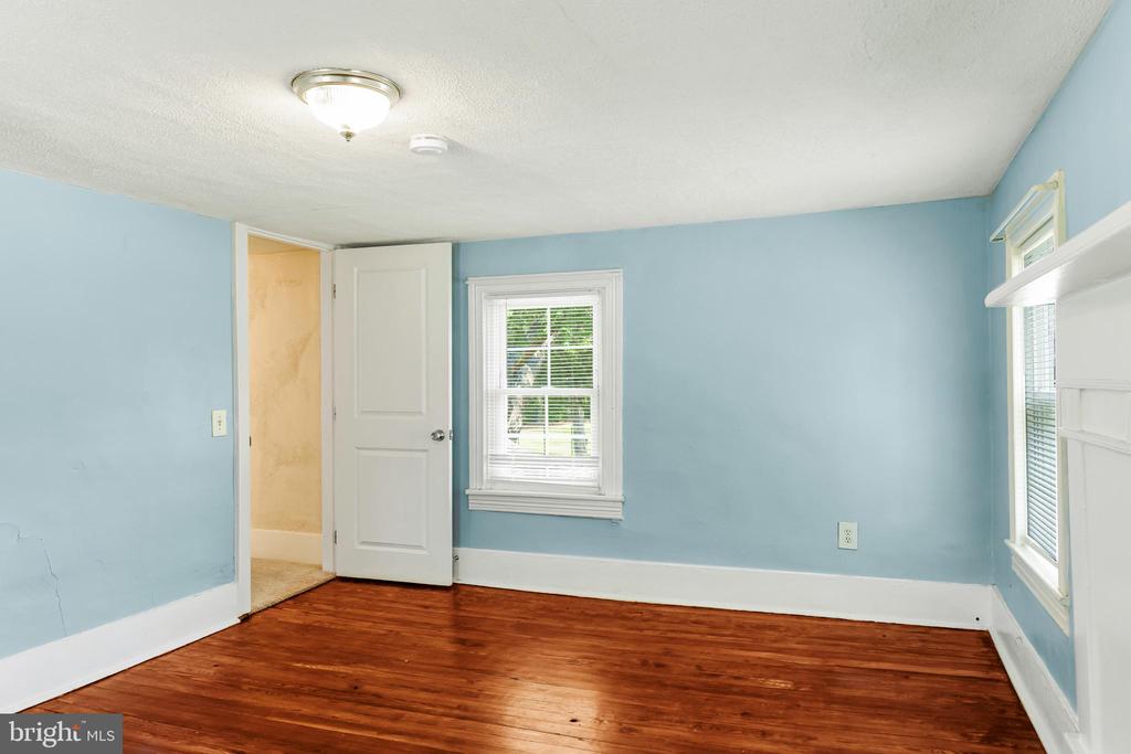 10287 DAHLGREN ROAD