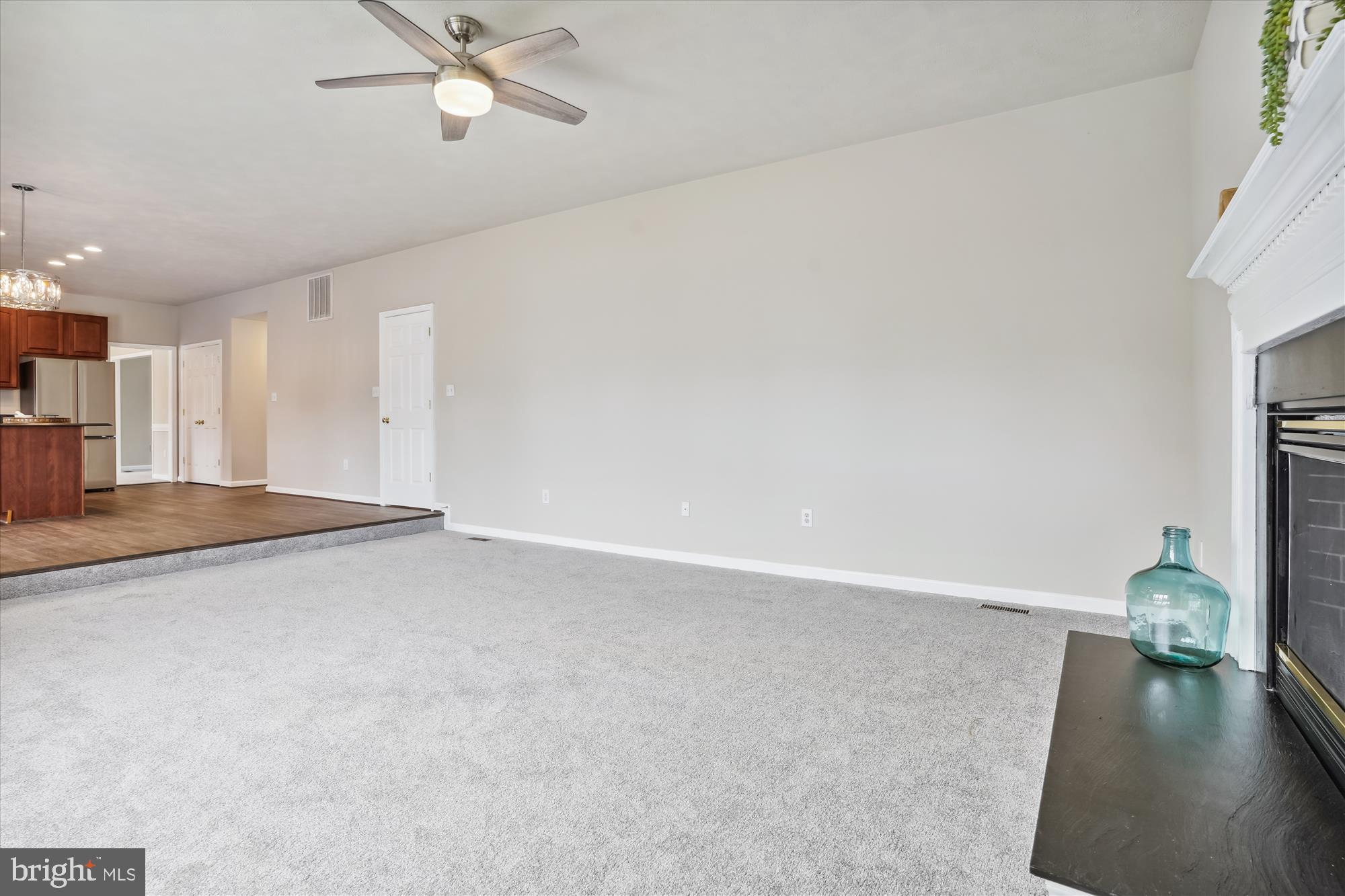 10204 NAPOLEON STREET