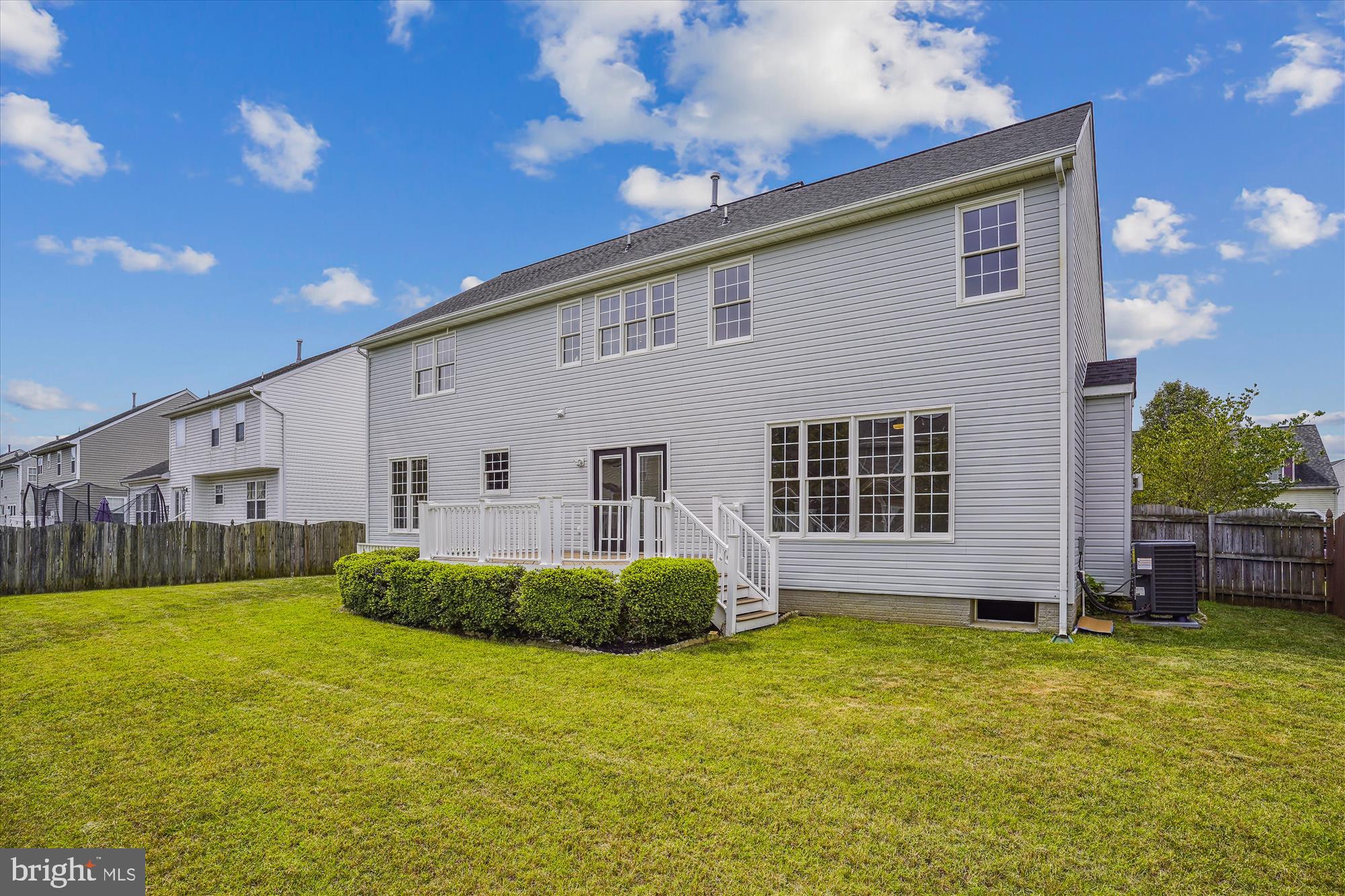 10204 NAPOLEON STREET