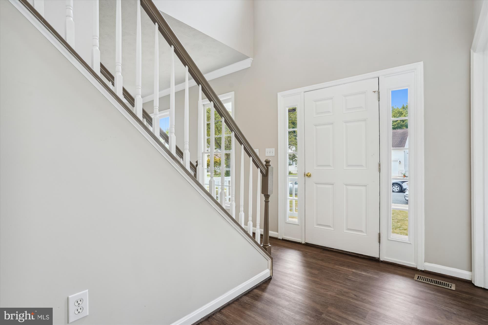 10204 NAPOLEON STREET