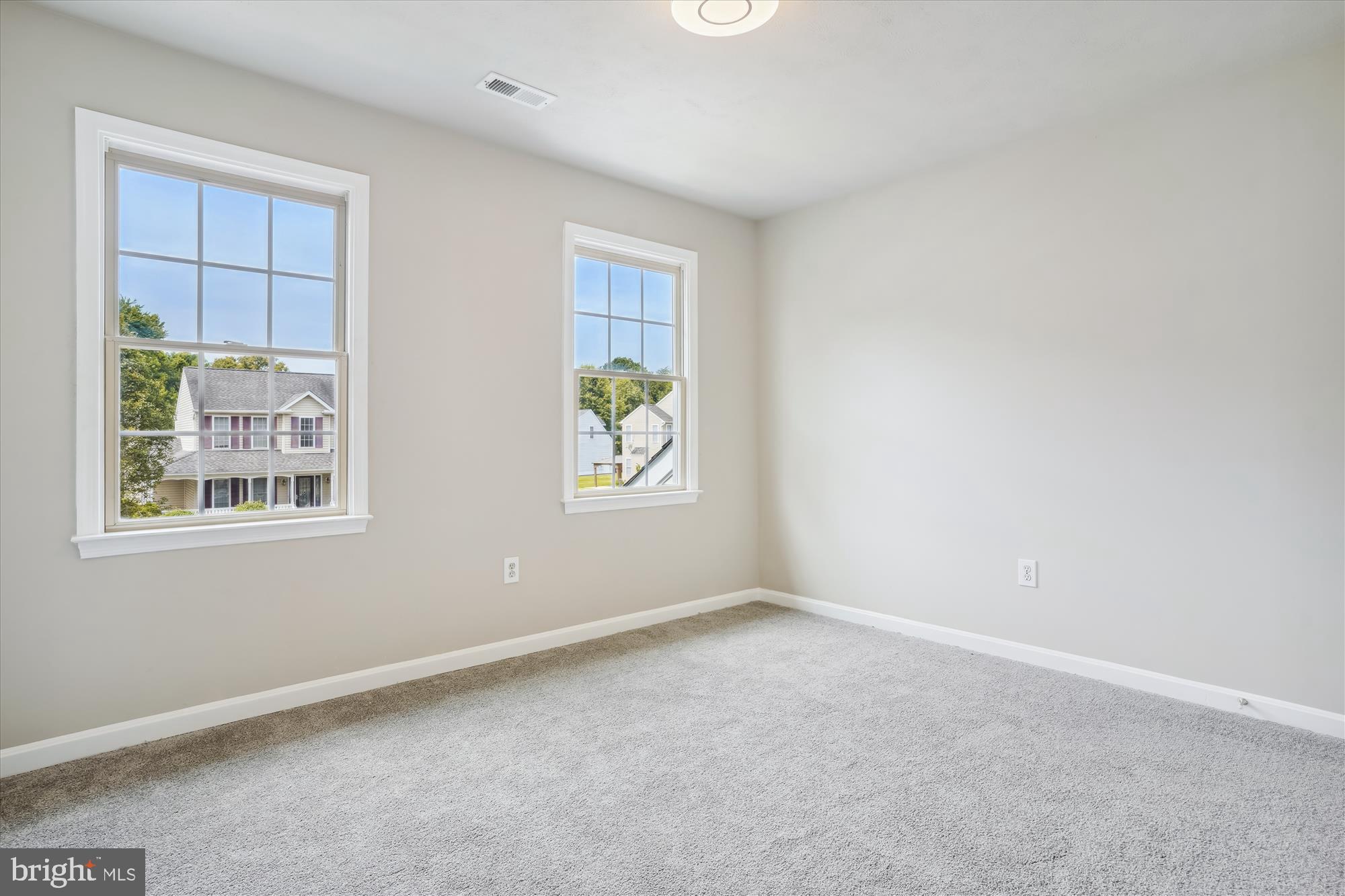 10204 NAPOLEON STREET